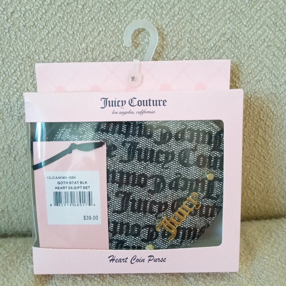 Juicy Couture heart shaped change purse